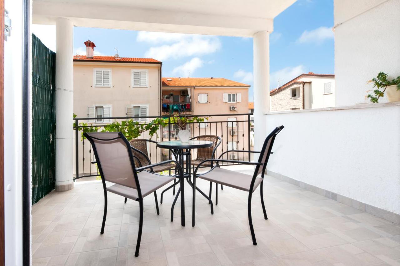 Apartments Vinko Rovinj Exterior photo