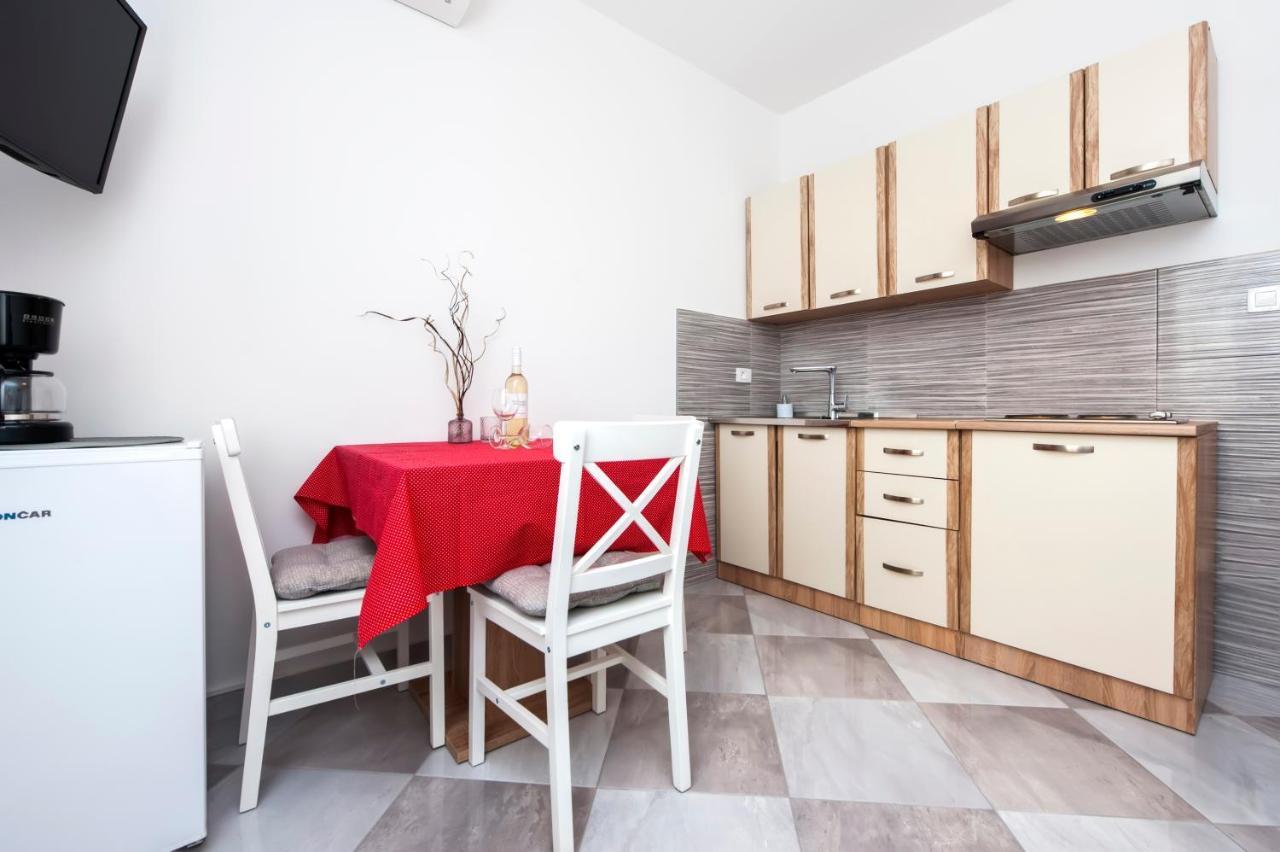 Apartments Vinko Rovinj Exterior photo