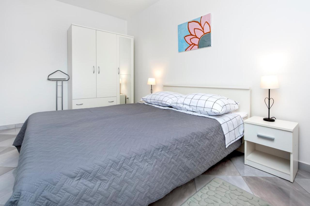 Apartments Vinko Rovinj Exterior photo