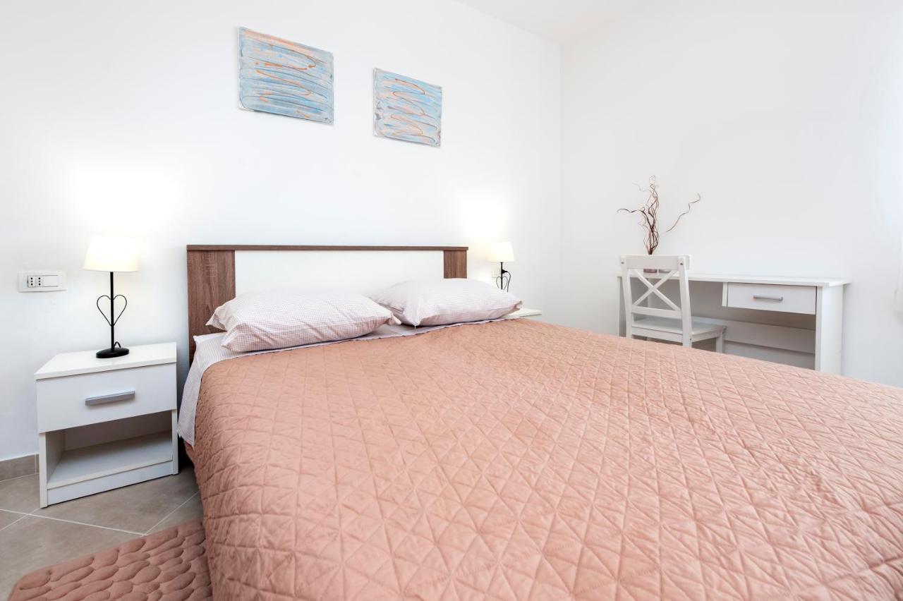 Apartments Vinko Rovinj Exterior photo