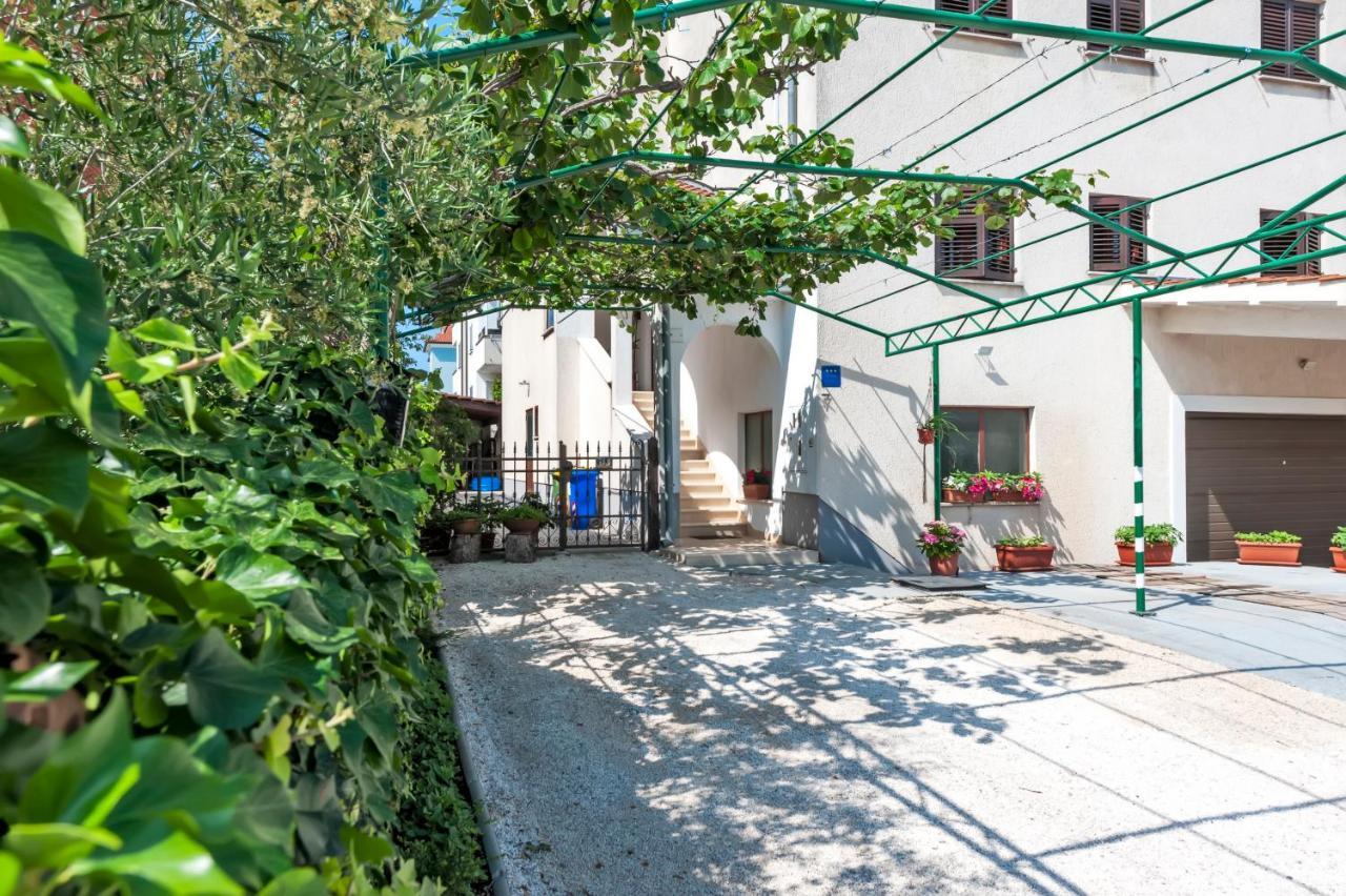 Apartments Vinko Rovinj Exterior photo