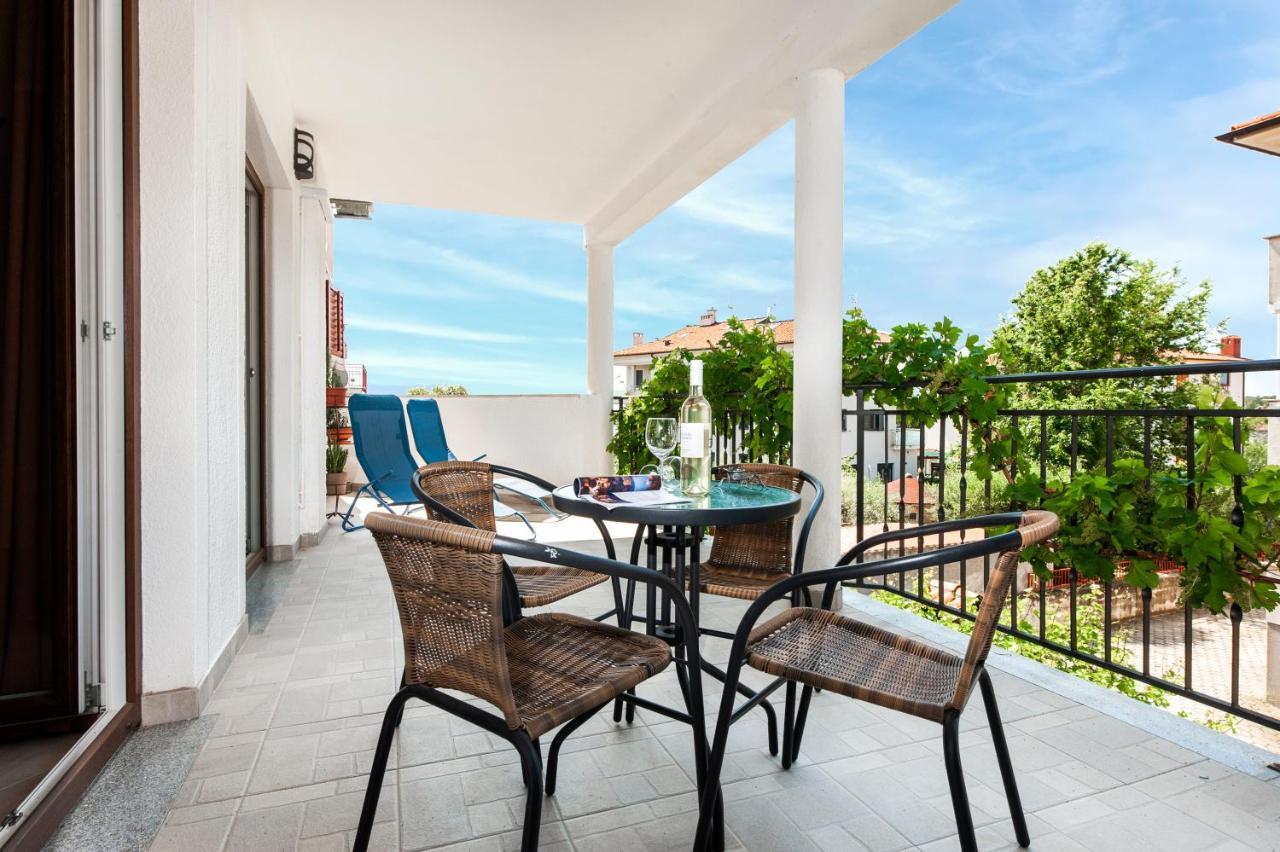 Apartments Vinko Rovinj Exterior photo