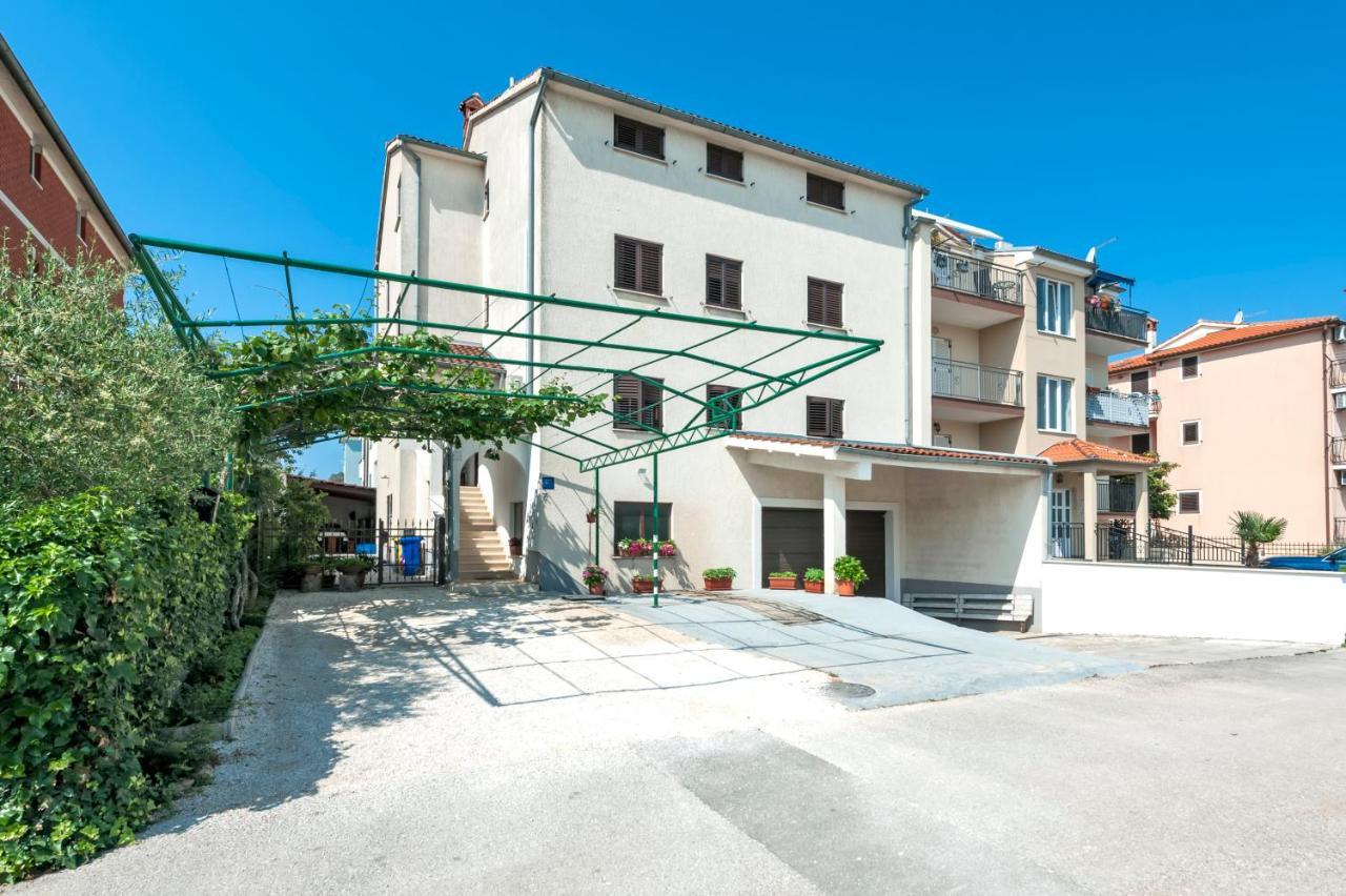 Apartments Vinko Rovinj Exterior photo
