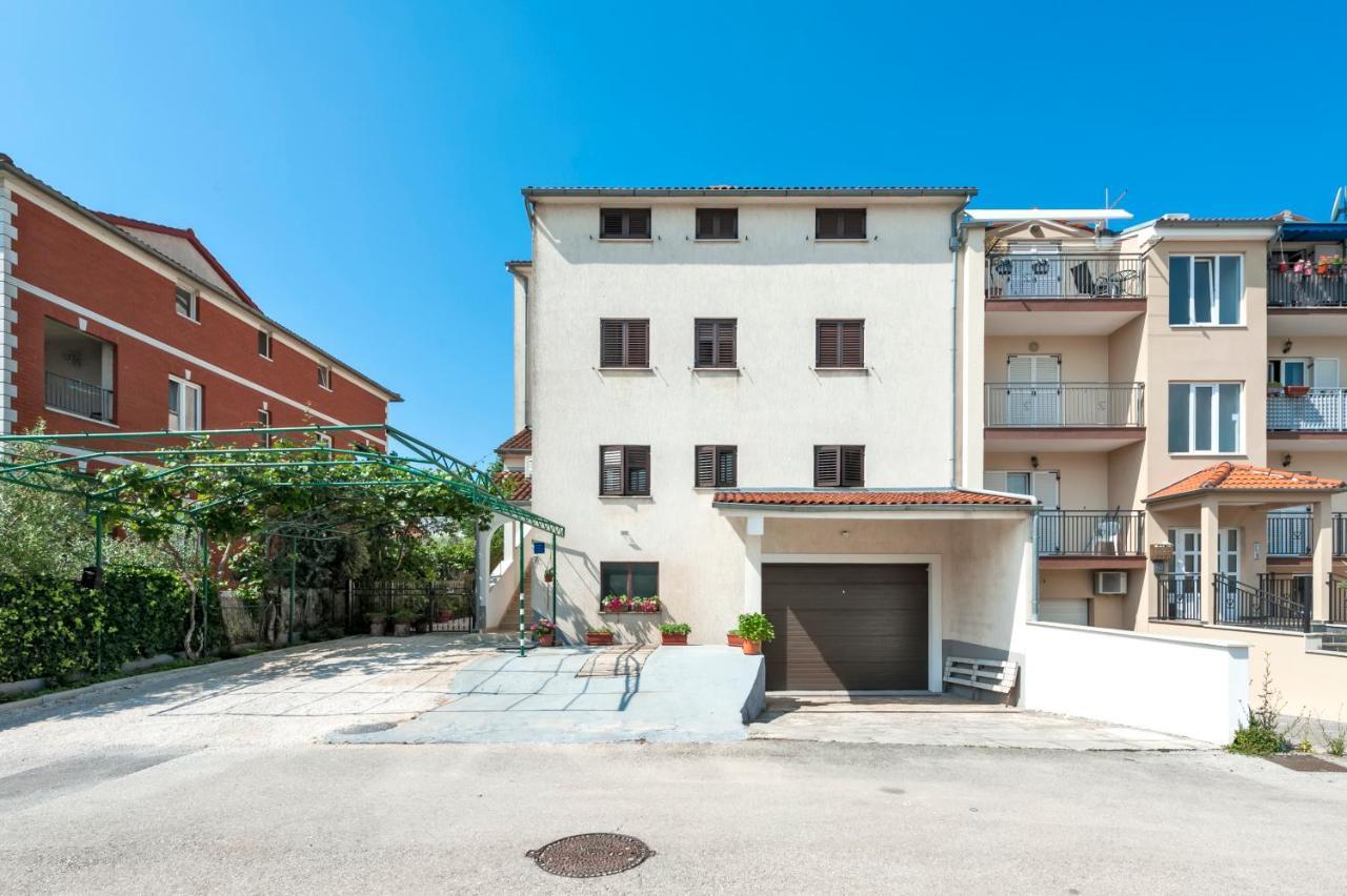 Apartments Vinko Rovinj Exterior photo